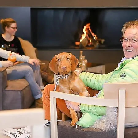 Bever Lodge Hotel 3*